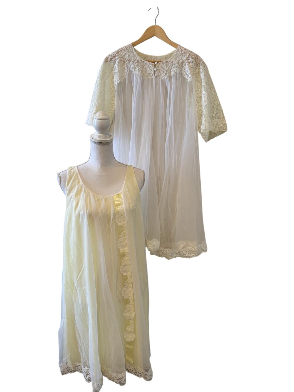 Vintage 60s Shadowline Chiffon & Lace Night Gown & Robe Peignoir Set Yellow M